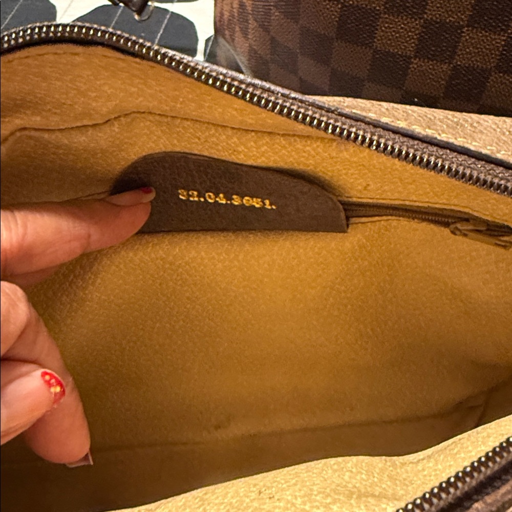 Gucci Tan and Brown Monogram Messenger Bag - Picture 11 of 12